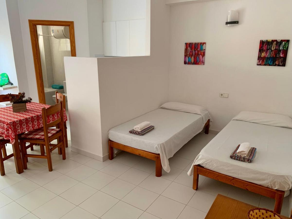 אס פוחולס Apartamentos Pujolet מראה חיצוני תמונה