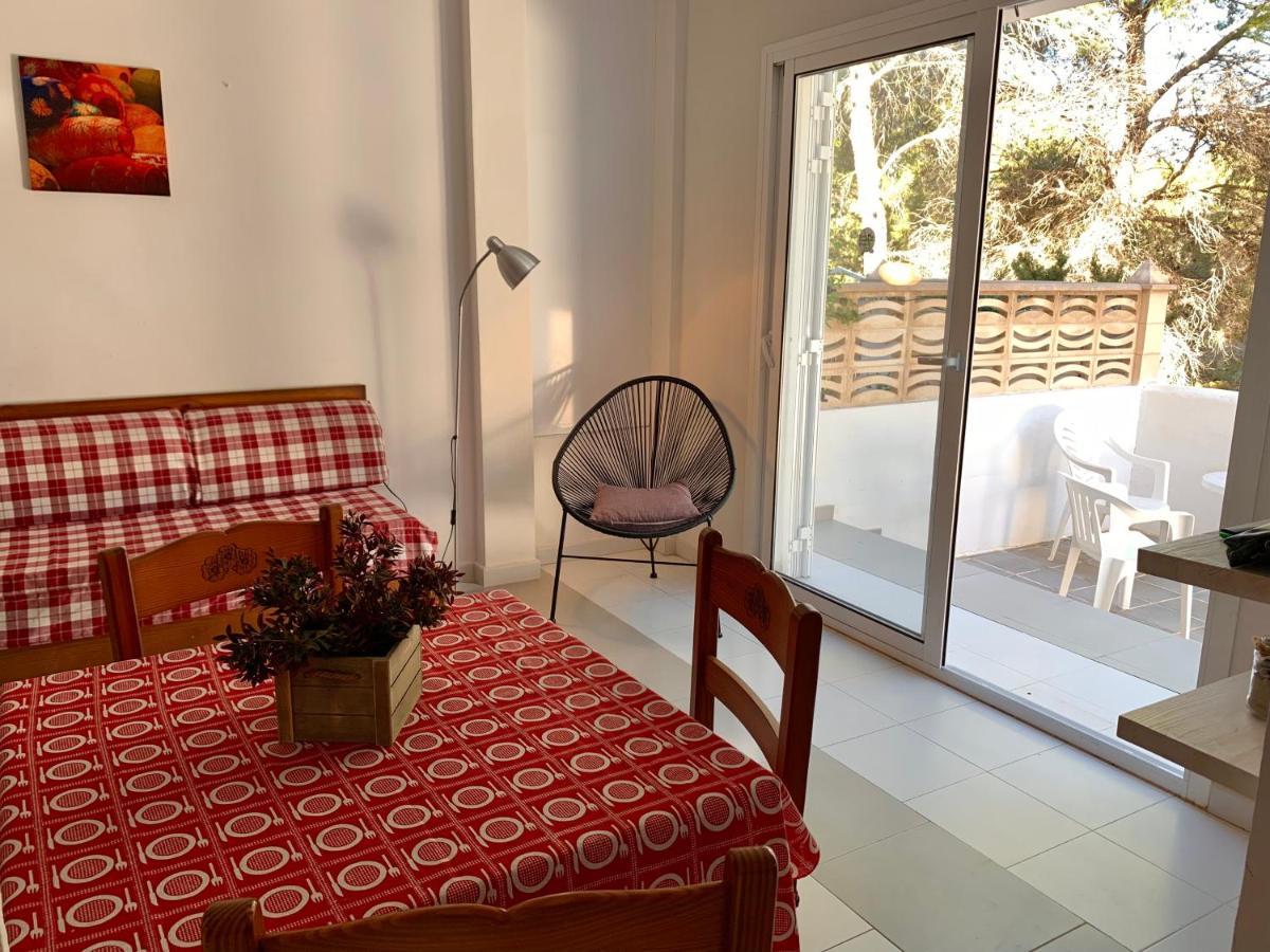 אס פוחולס Apartamentos Pujolet מראה חיצוני תמונה