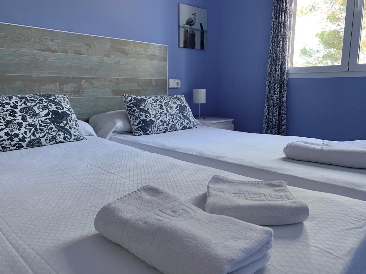אס פוחולס Apartamentos Pujolet מראה חיצוני תמונה